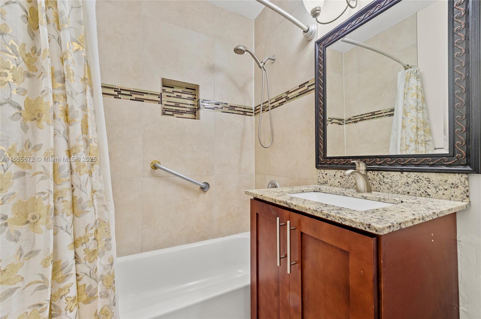 Progresso 2-18 D - Residential Lease