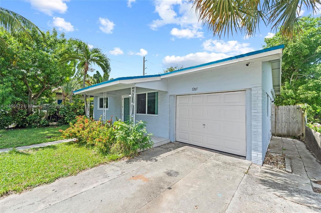 Photo of 1205 NE 5th Ave #0, Fort Lauderdale, FL 33304 (MLS # A11865672)