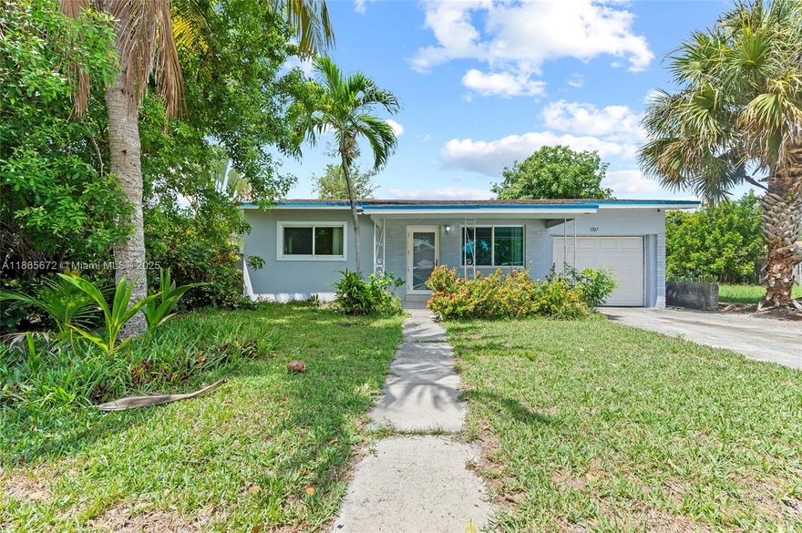 Wow! Amazing 2 Bed/1 Bath Single-family Home W/1 Car Garage Located In The Heart Of Fort Lauderdale!
Large Open Layout With Ceramic Floors Throughout. The Kitchen Features Ss Appliances, Wood Cabinetry, And Granite Counters.
The Primary Bedroom Includes Ceramic Floors And A Closet, While The Bathroom Boasts A Tub/shower Combination, A Wood Vanity. The Second Bedroom Also Features Ceramic Floors, A Closet.
Ceiling Fans Throughout The Home And An Attached Garage For Storage Or Parking.
This Home Is Move-in Ready And Ideal As A Primary Residence, Vacation Retreat, Or Investment Opportunity. Just Minutes From Fort Lauderdale’s Vibrant Nightlife, Shopping, Dining, And Airport. Schedule Your Showing Today!
**Backyard Is Reserved For Tenant In Efficiency Behind Home & Shared Laundry Room****