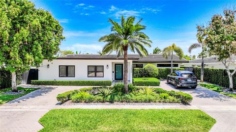 12855 Maple Rd North Miami FL 33181