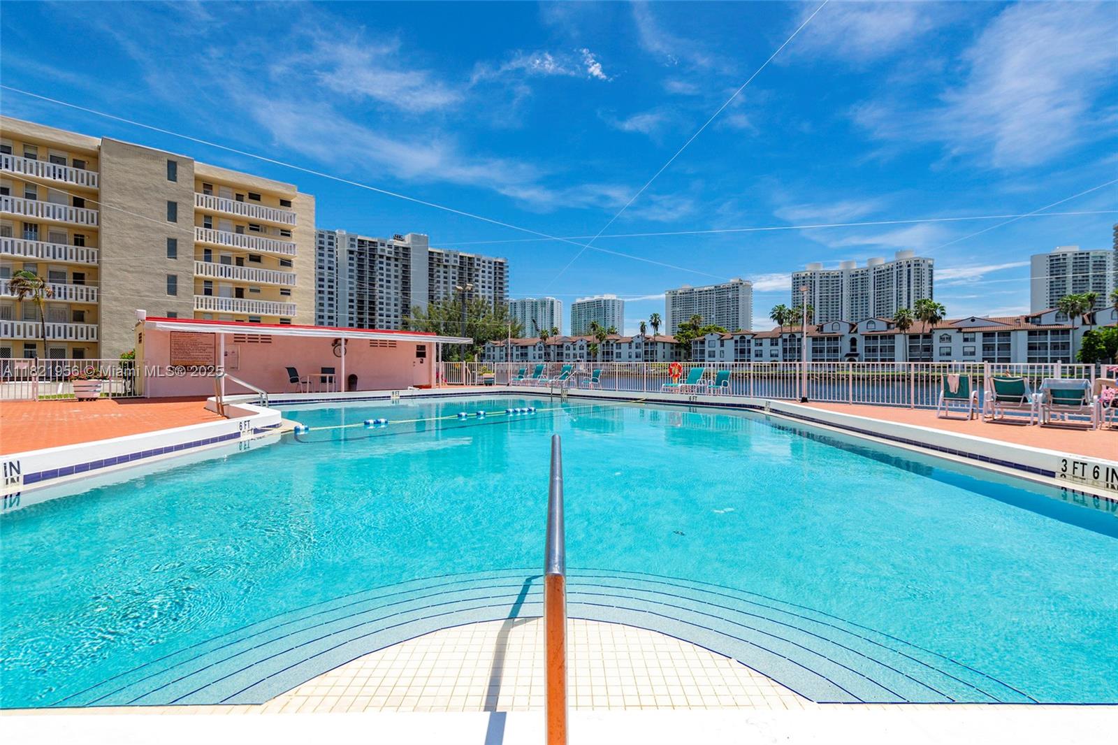 POINT EAST ONE CONDO-BLDG - Residential