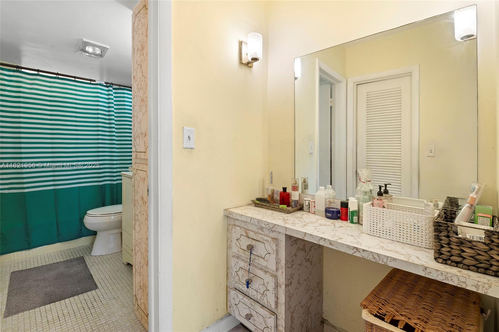 POINT EAST ONE CONDO-BLDG - Residential