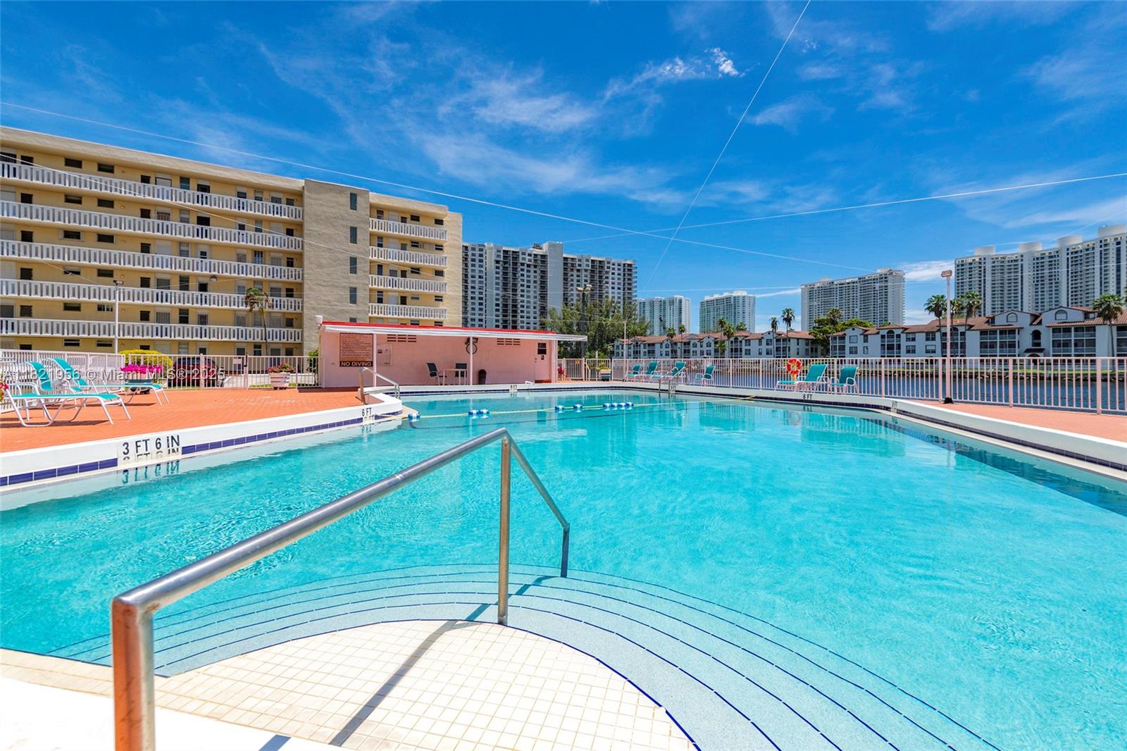 POINT EAST ONE CONDO-BLDG - Residential