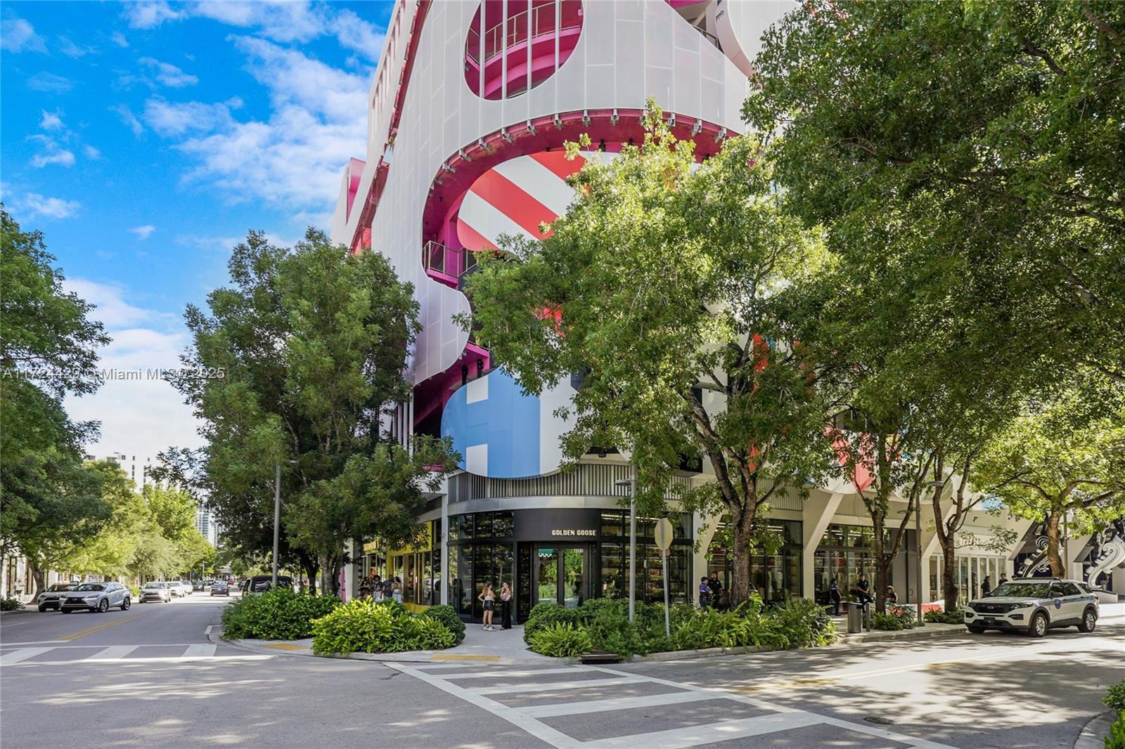 SHADOWLAWN - Residential