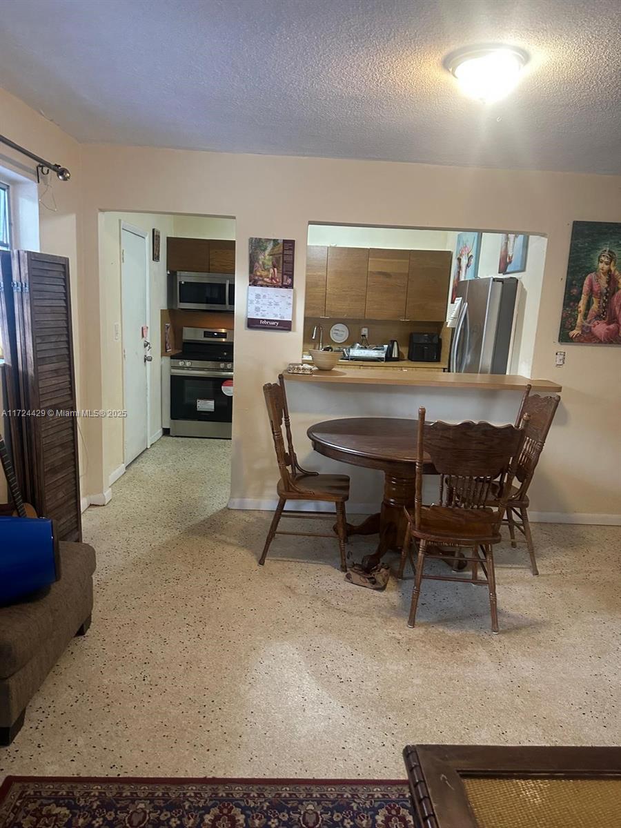 SHADOWLAWN - Residential