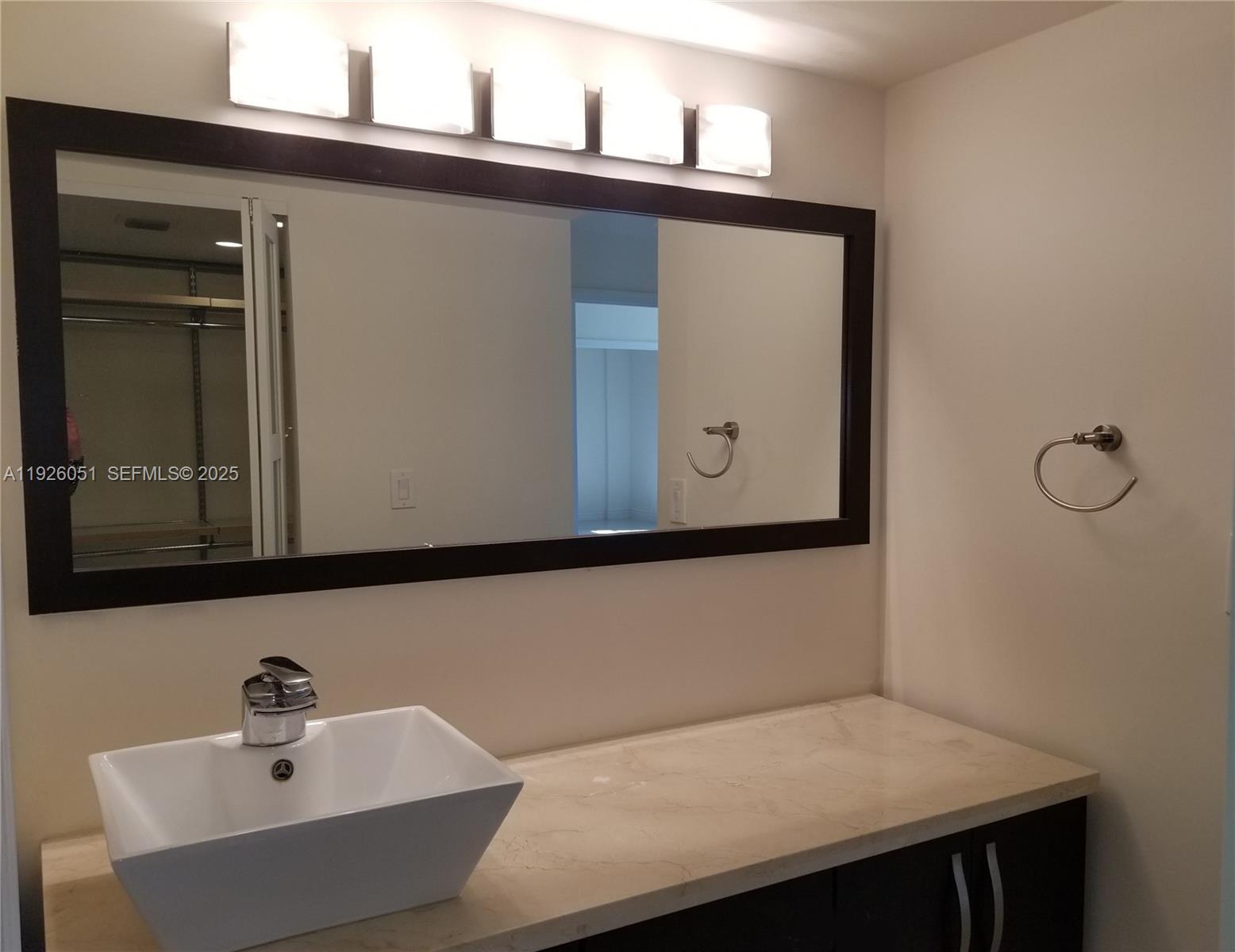 BISCAYA III CONDO - Residential