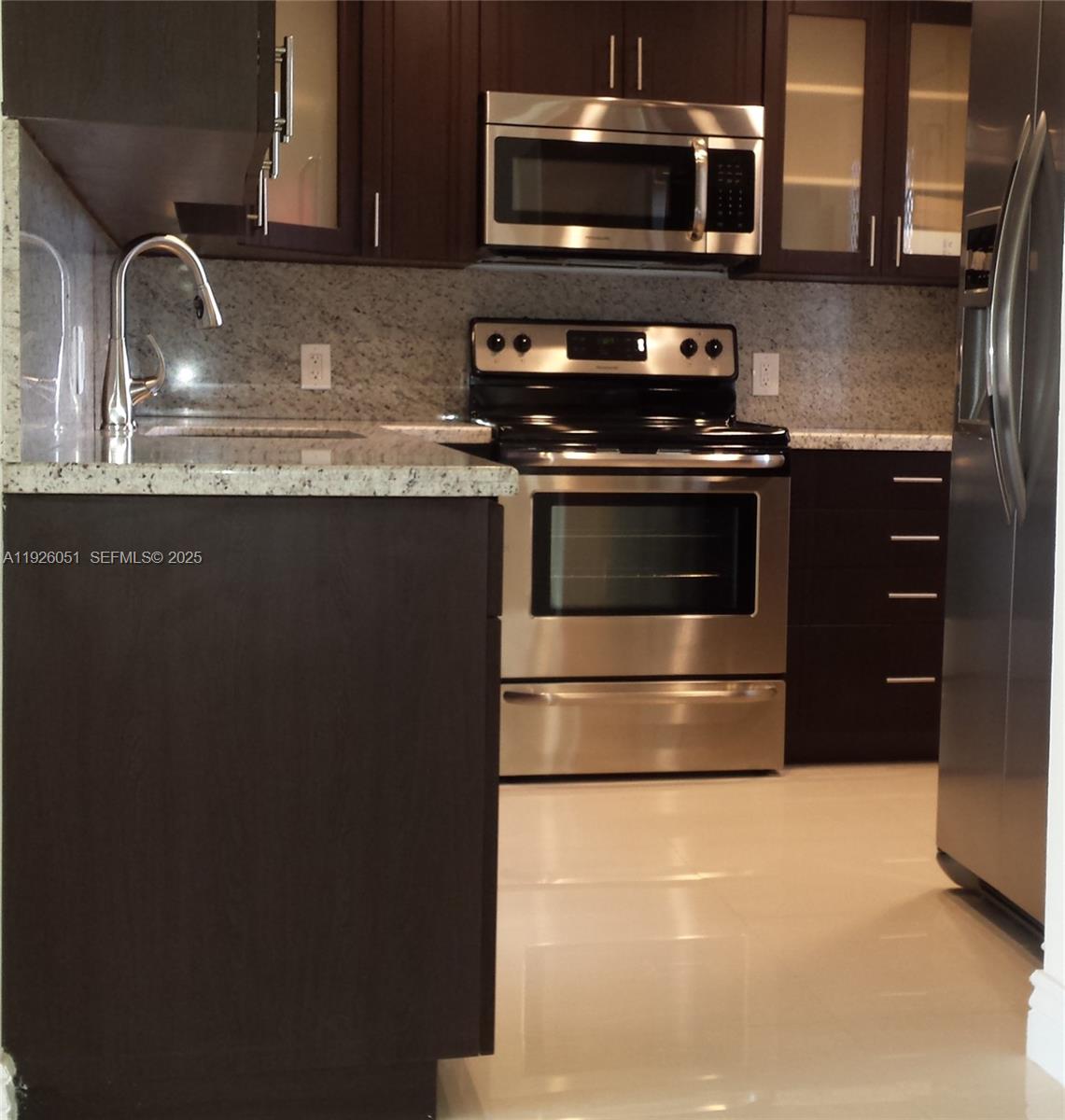 BISCAYA III CONDO - Residential