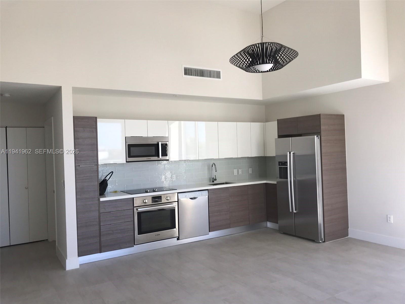 BRICKELL TEN CONDO - Residential