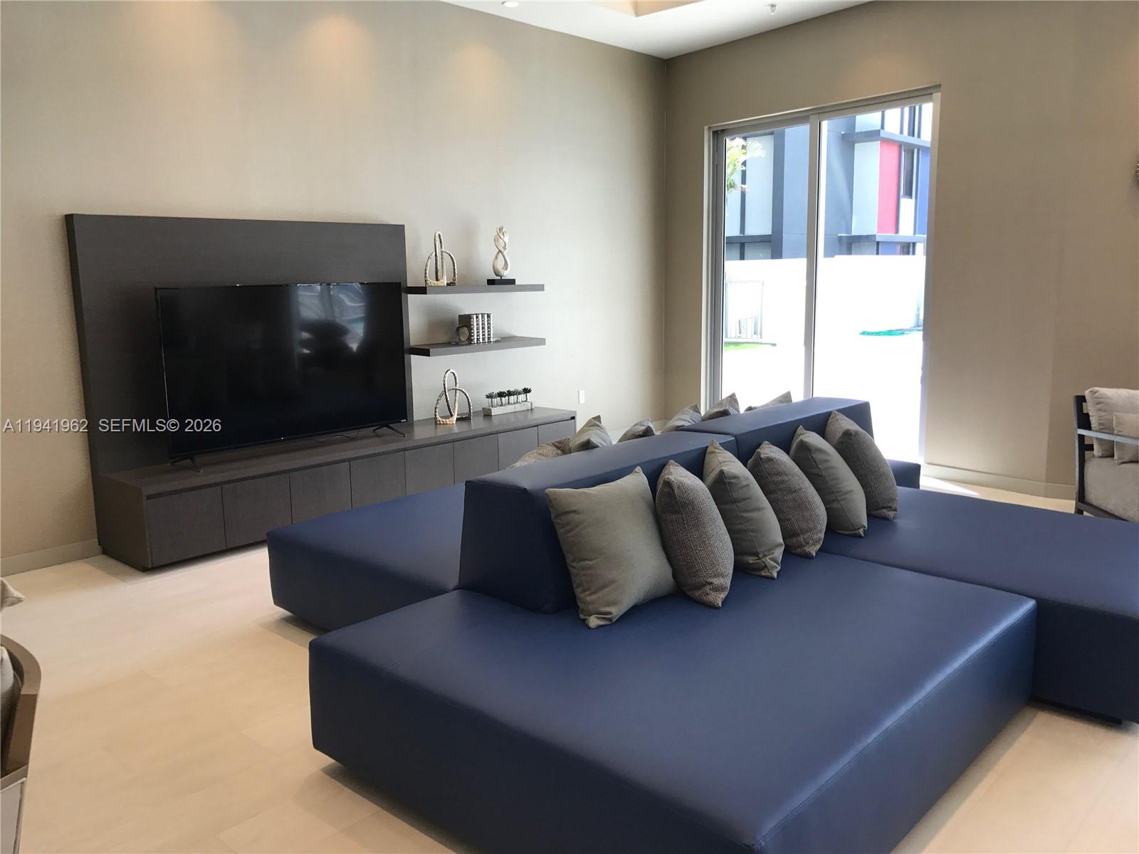 BRICKELL TEN CONDO - Residential