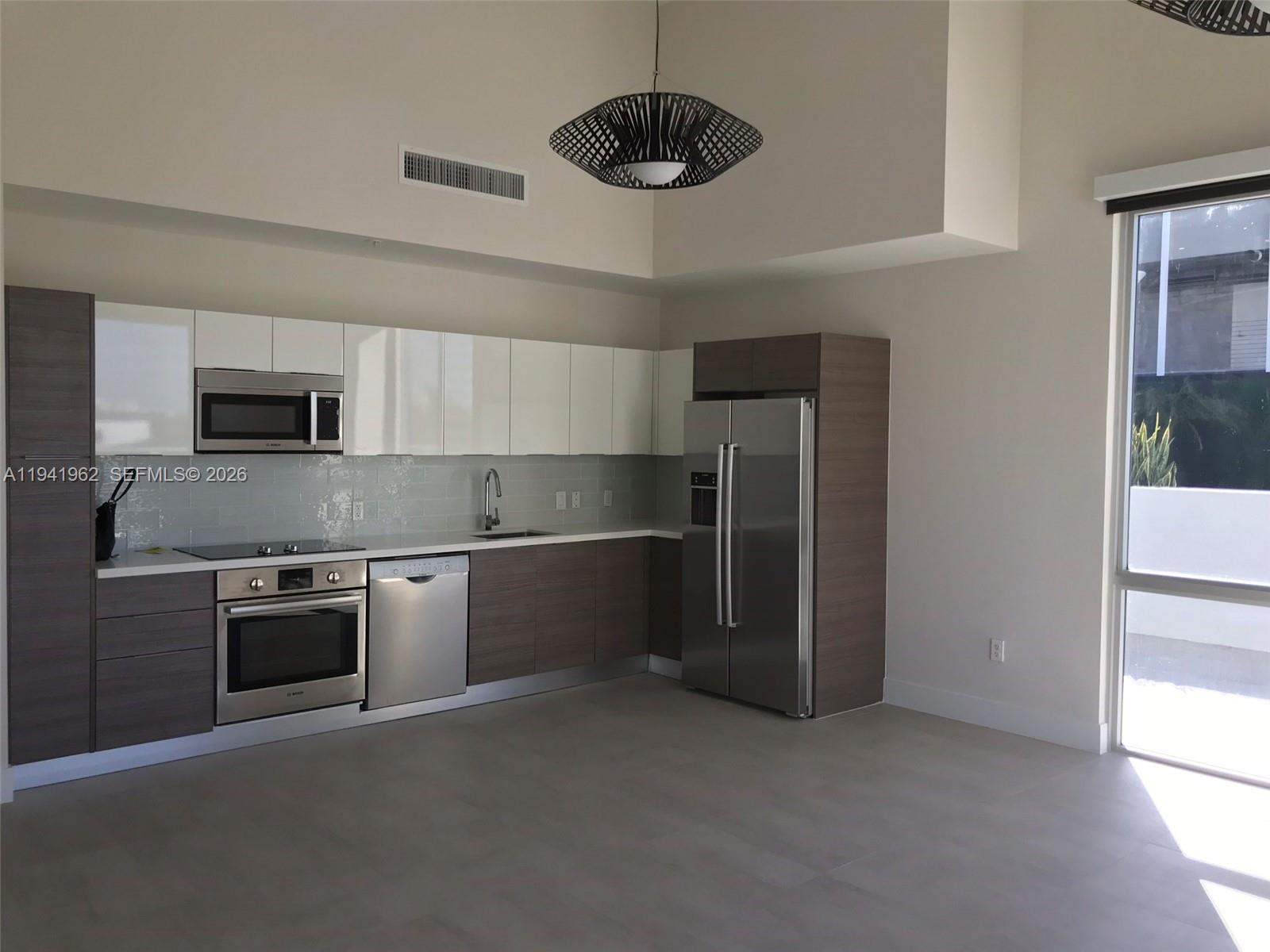 BRICKELL TEN CONDO - Residential