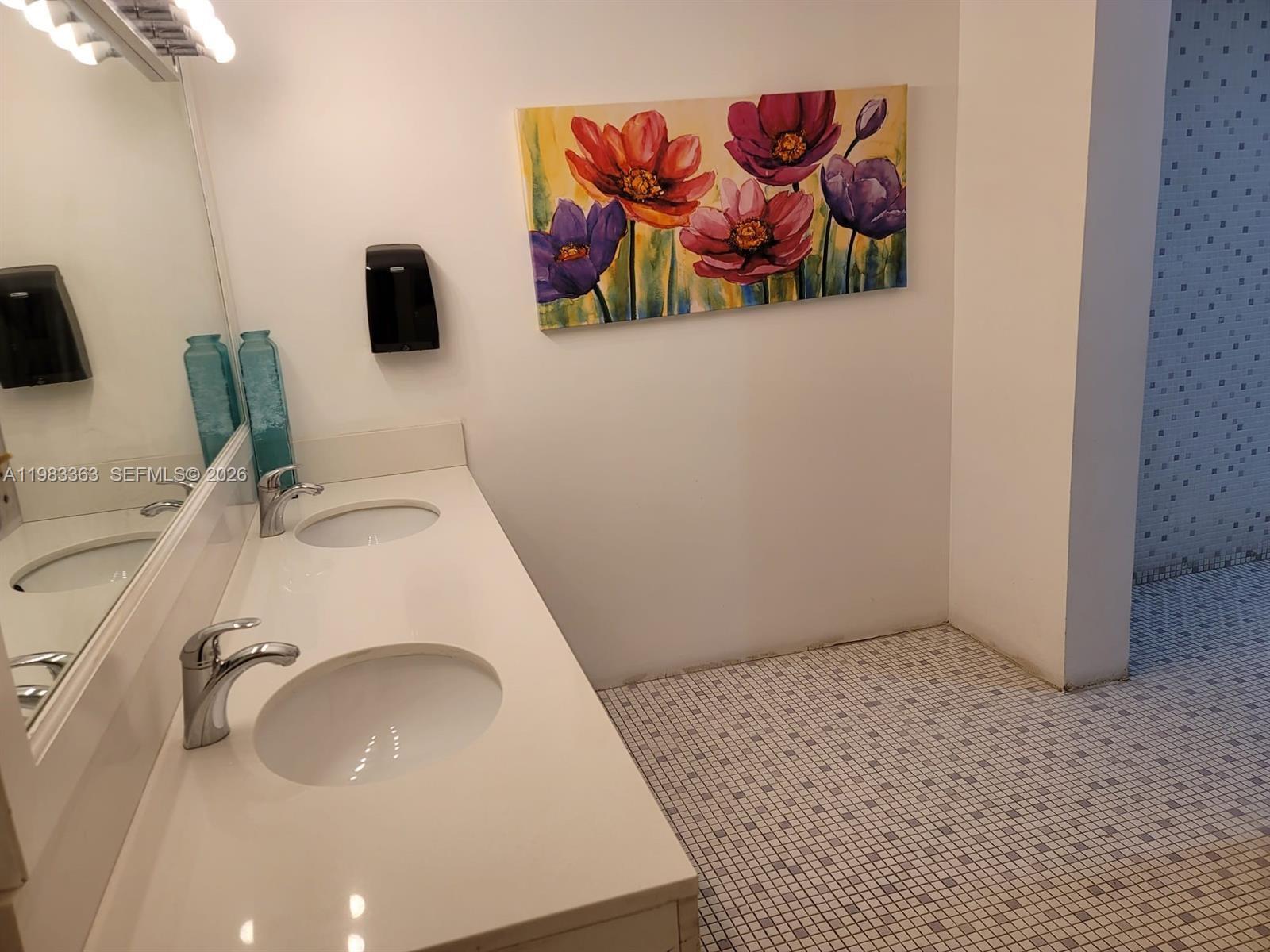 OCEAN VIEW TOWERS CONDO - Residential