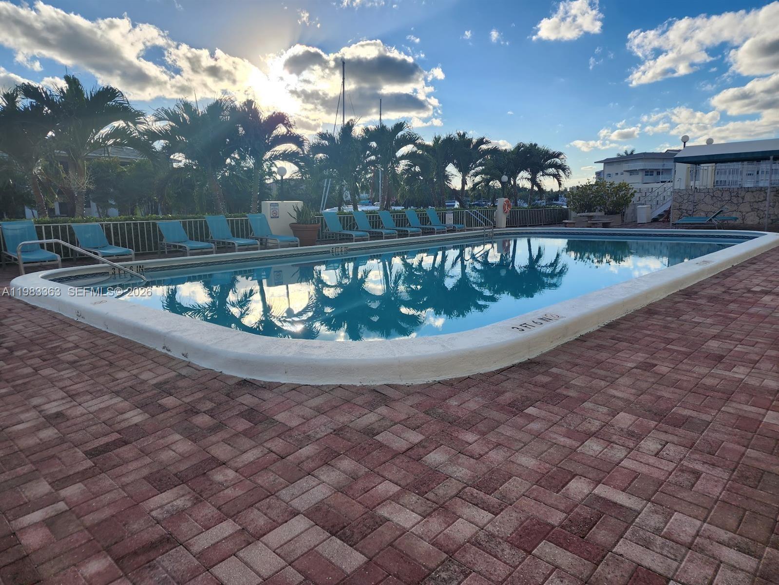 OCEAN VIEW TOWERS CONDO - Residential