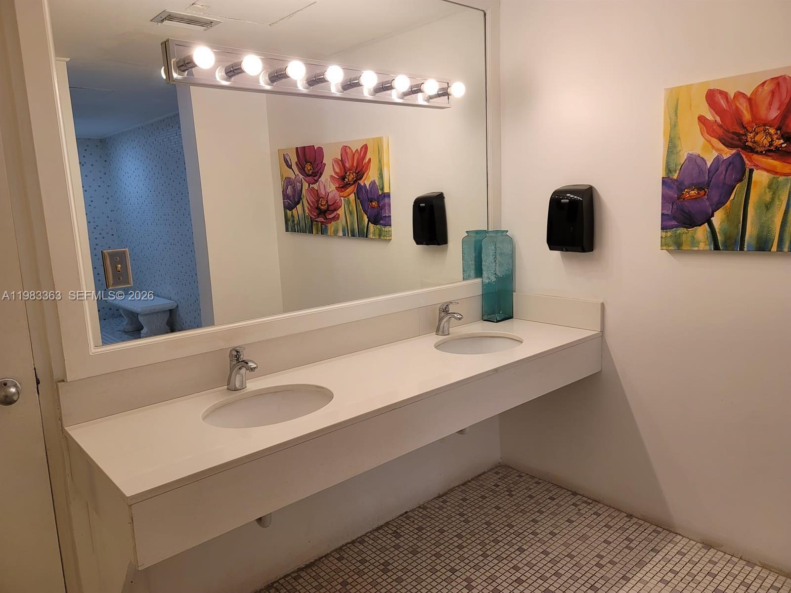 OCEAN VIEW TOWERS CONDO - Residential