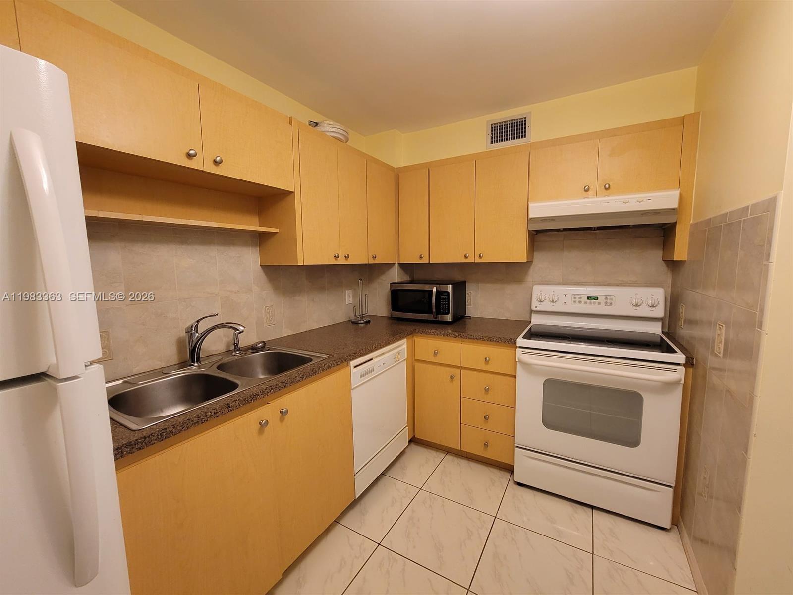 OCEAN VIEW TOWERS CONDO - Residential