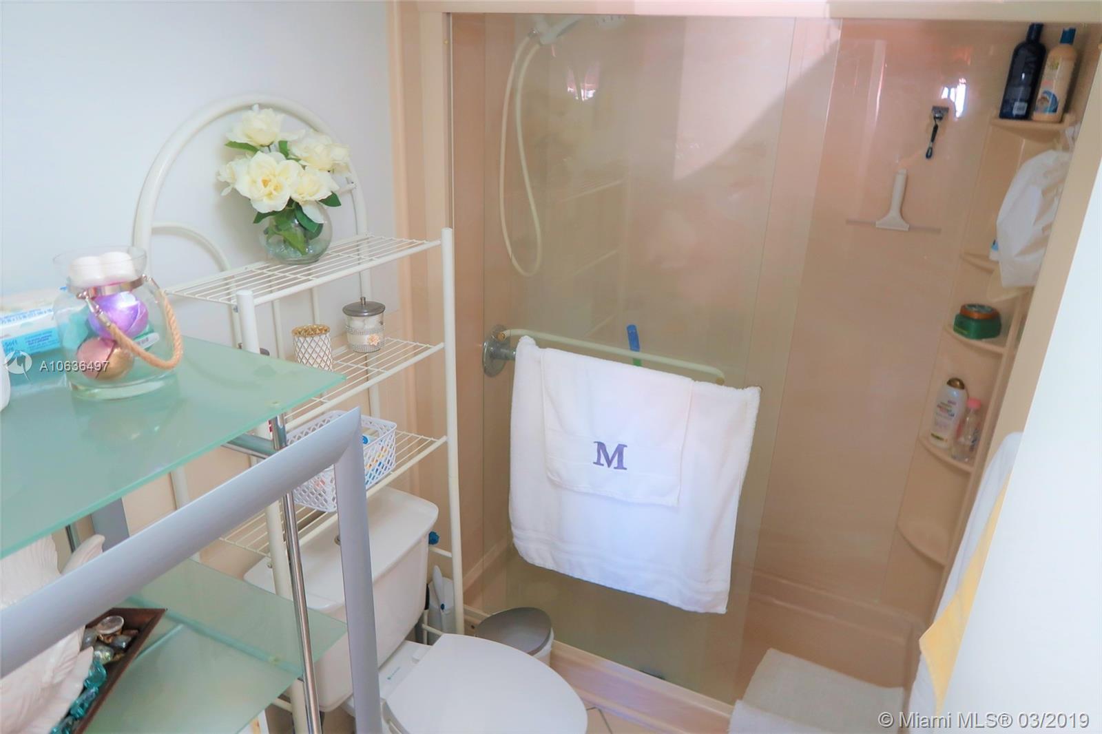 VILLAS DEL SOL CONDO - Residential