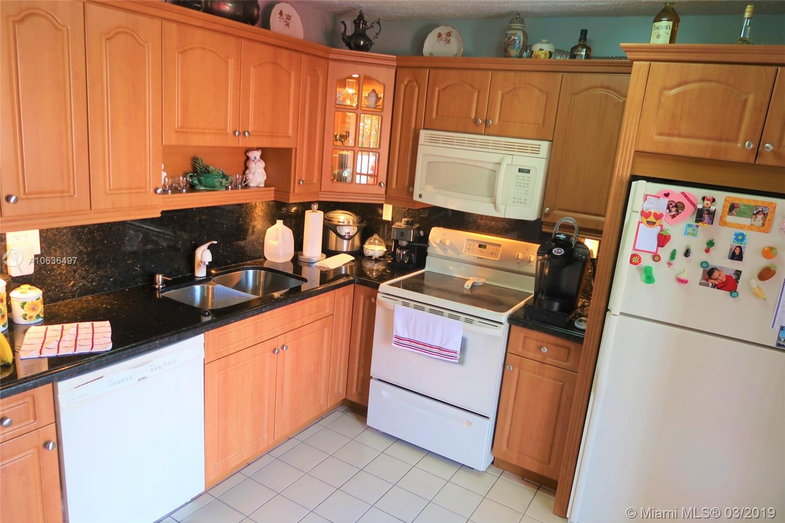 VILLAS DEL SOL CONDO - Residential