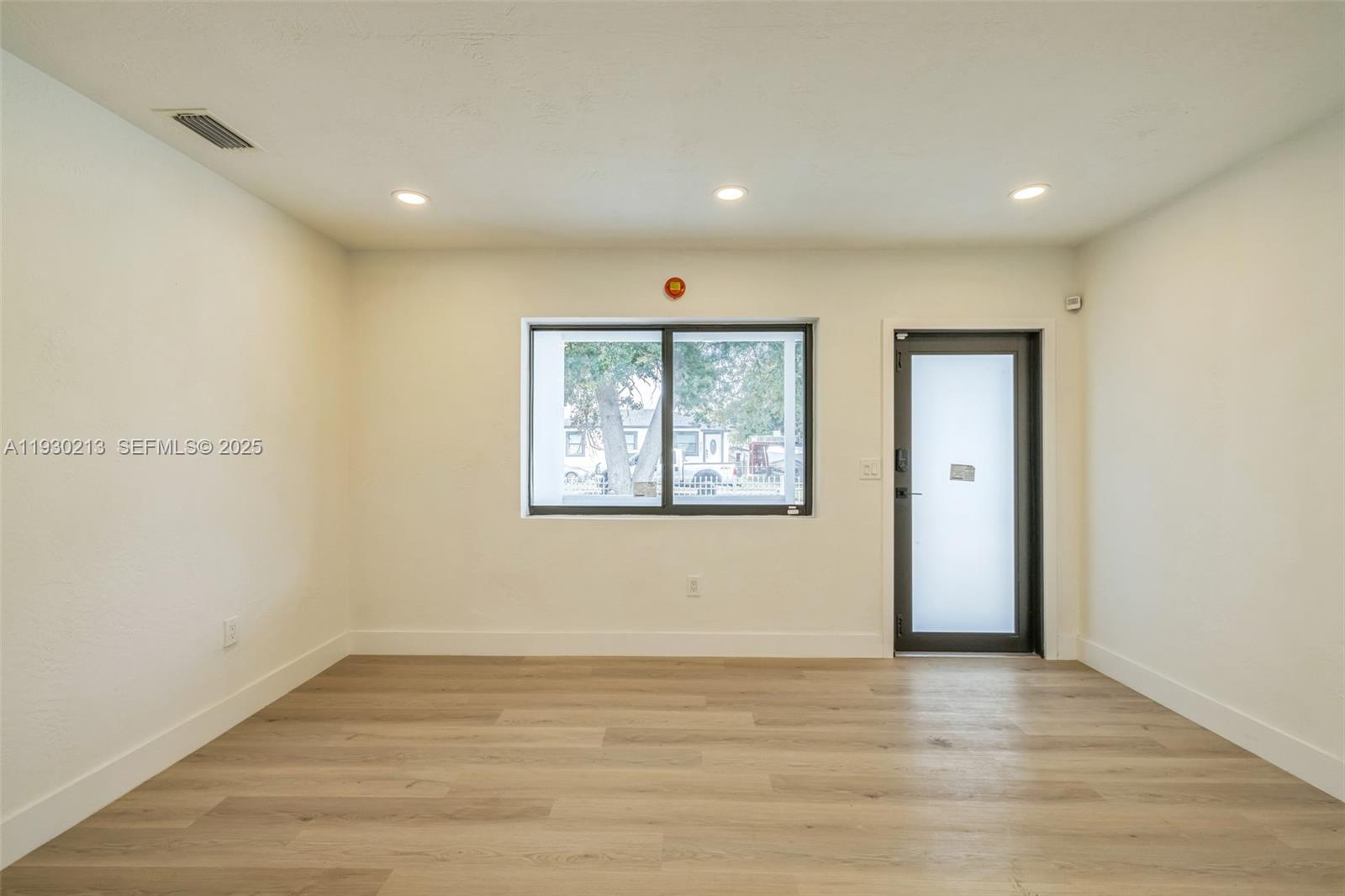 BROADMOOR MANOR - Residential Lease