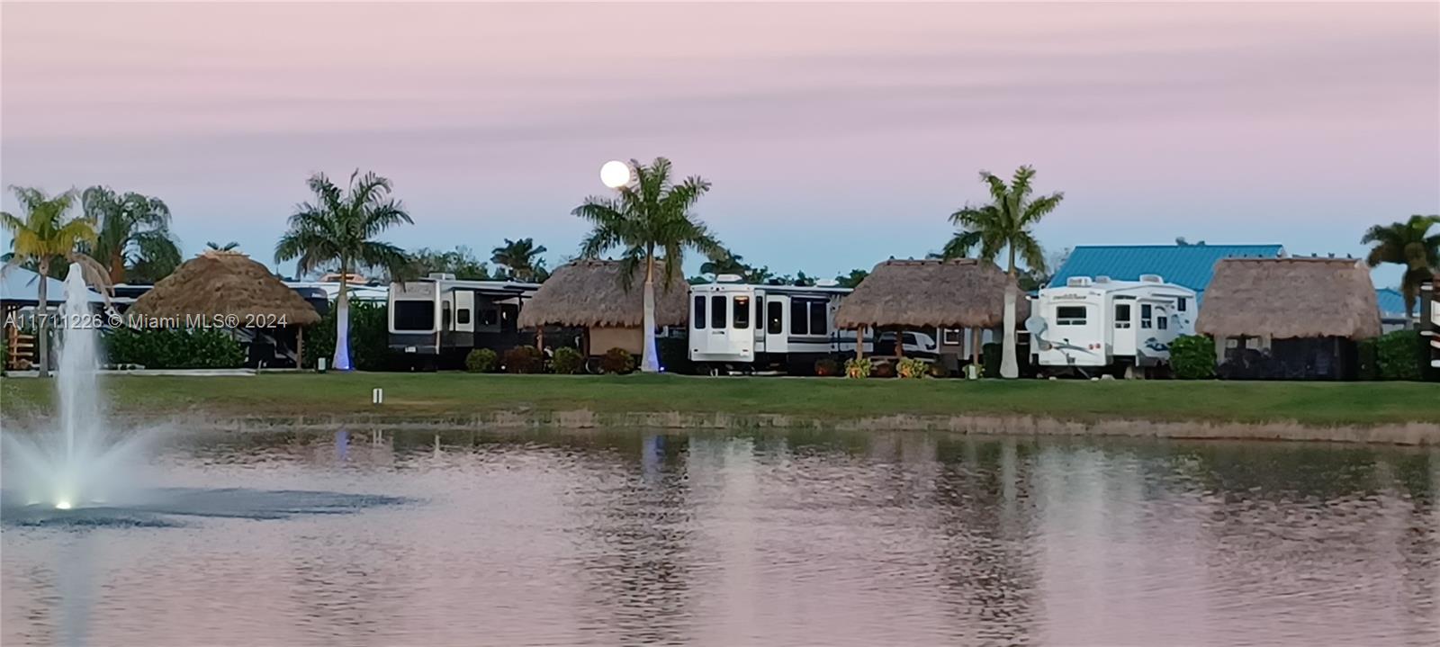 Silver Palms RV Resort - Land
