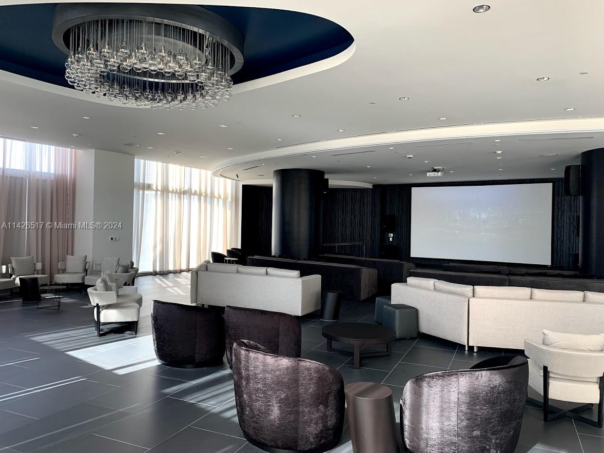 PARAMOUNT MIAMI WORLDCENT - Residential