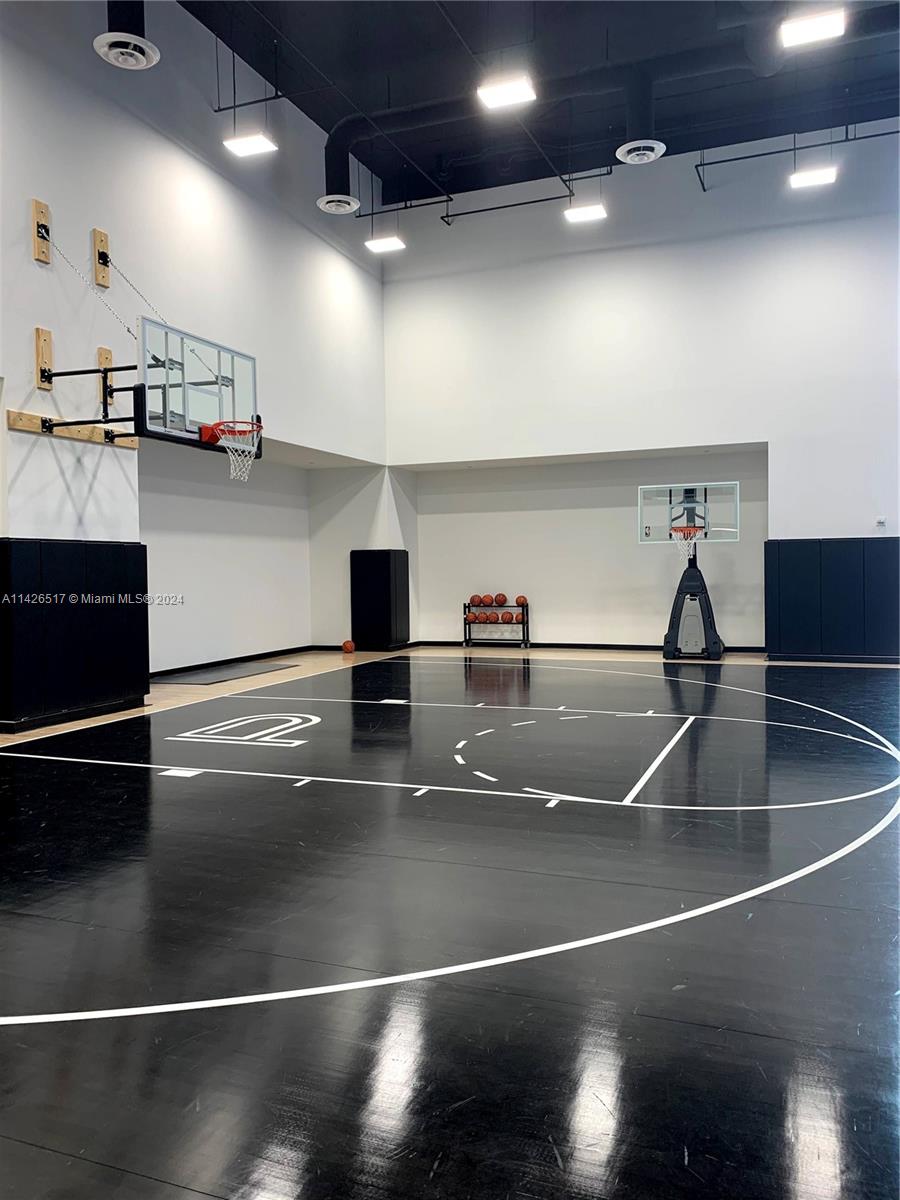 PARAMOUNT MIAMI WORLDCENT - Residential