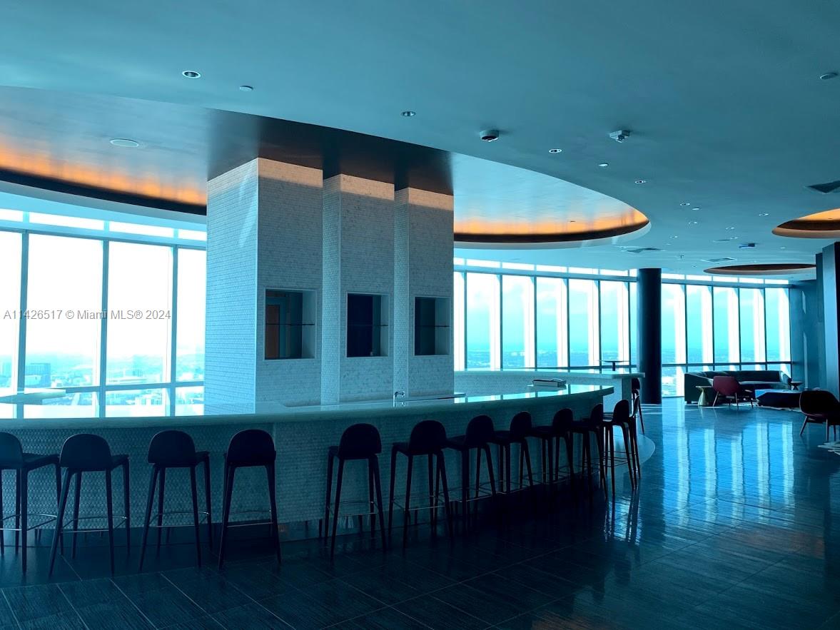 PARAMOUNT MIAMI WORLDCENT - Residential