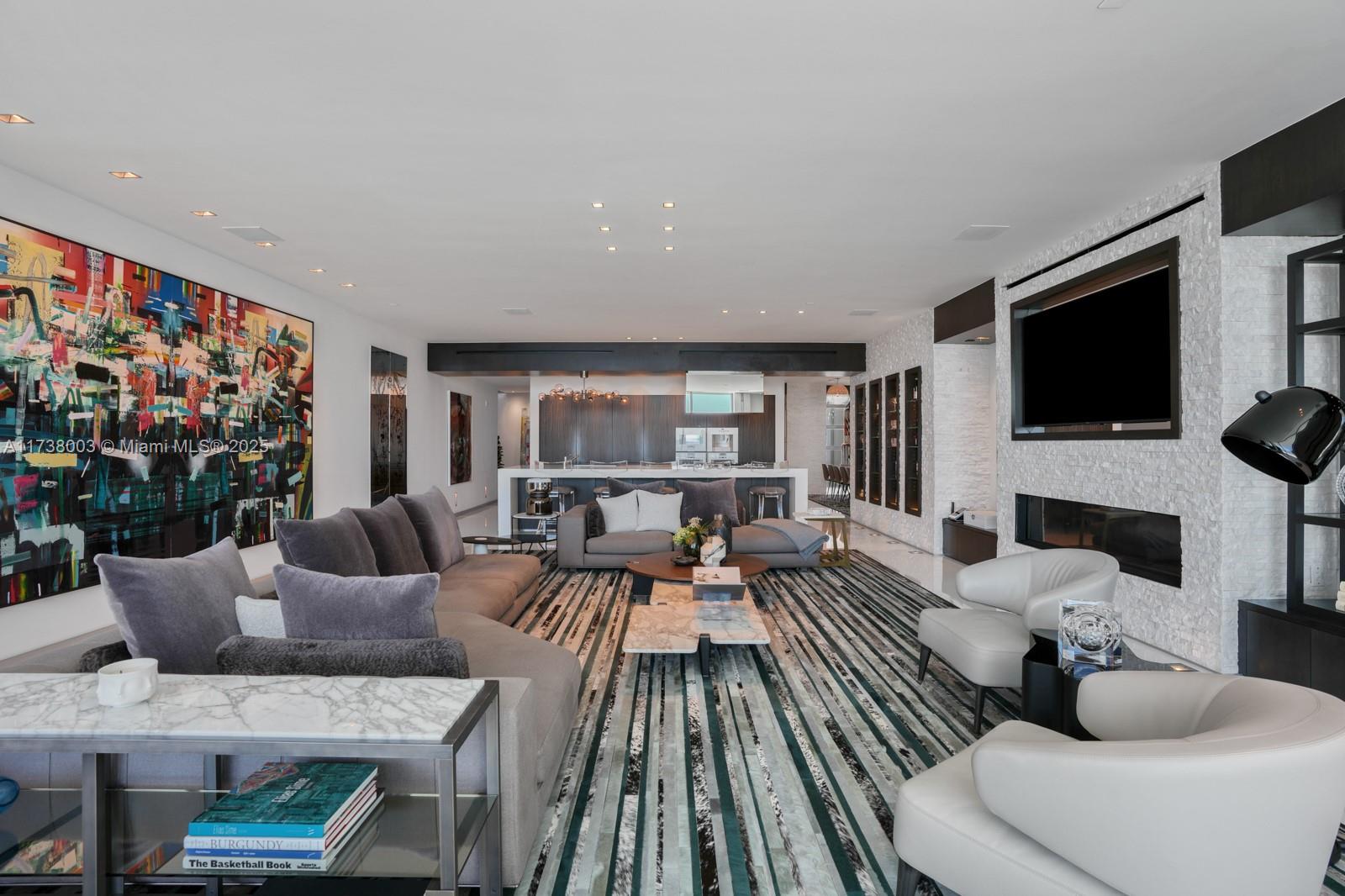 OCEAN HOUSE CONDO - Residential