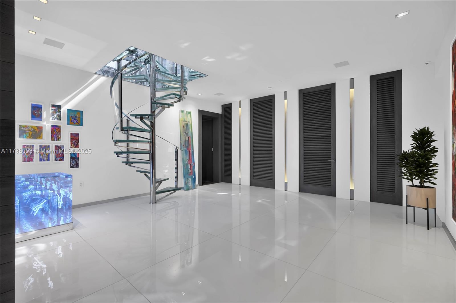 OCEAN HOUSE CONDO - Residential