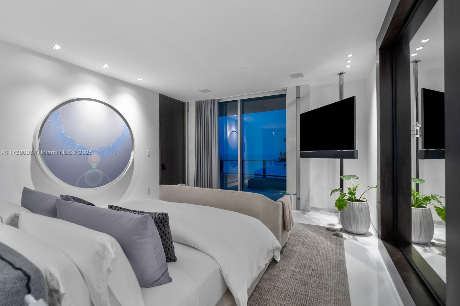 OCEAN HOUSE CONDO - Residential