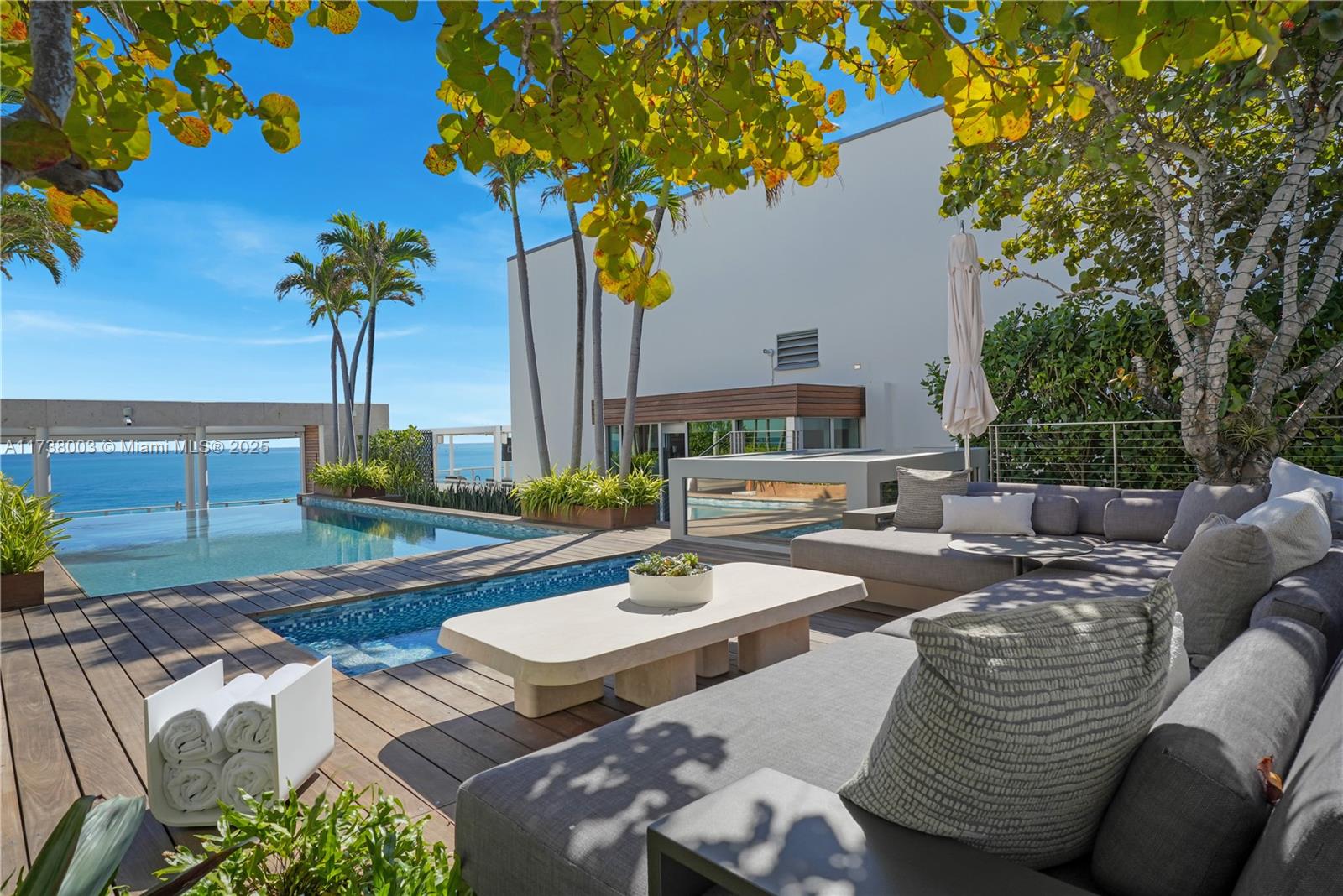 OCEAN HOUSE CONDO - Residential