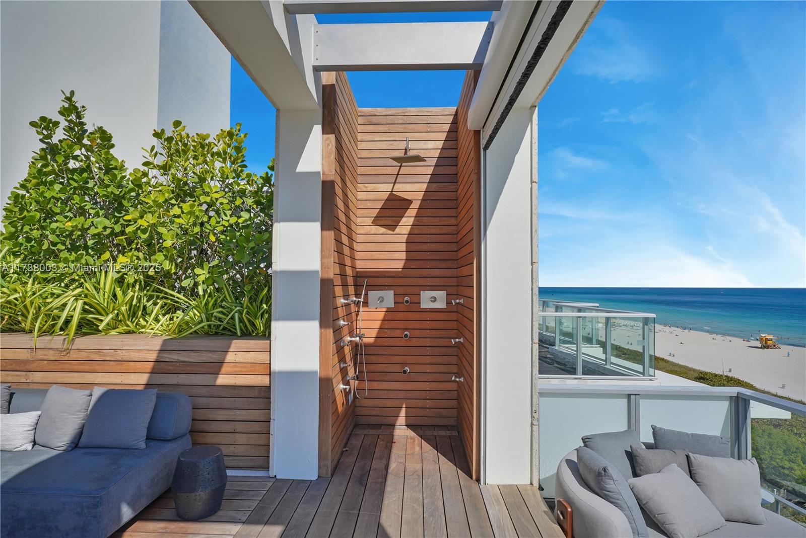 OCEAN HOUSE CONDO - Residential