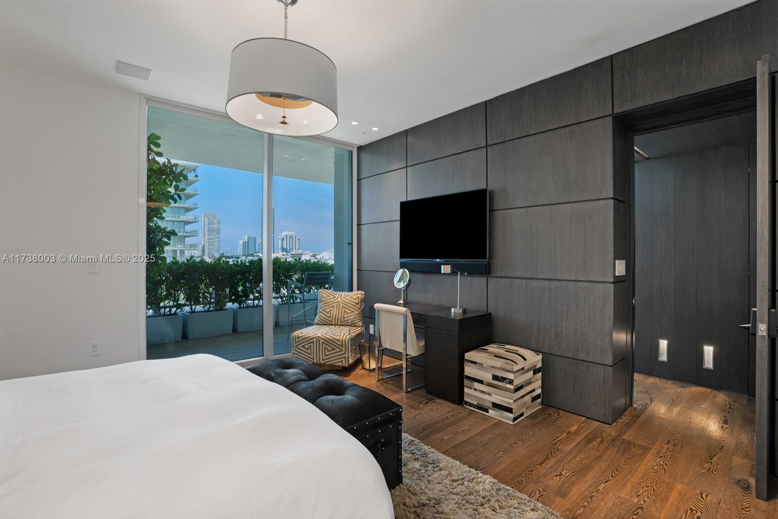 OCEAN HOUSE CONDO - Residential