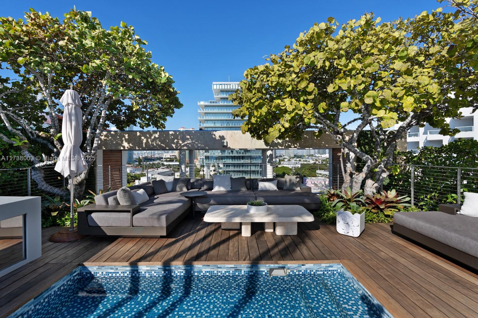 OCEAN HOUSE CONDO - Residential