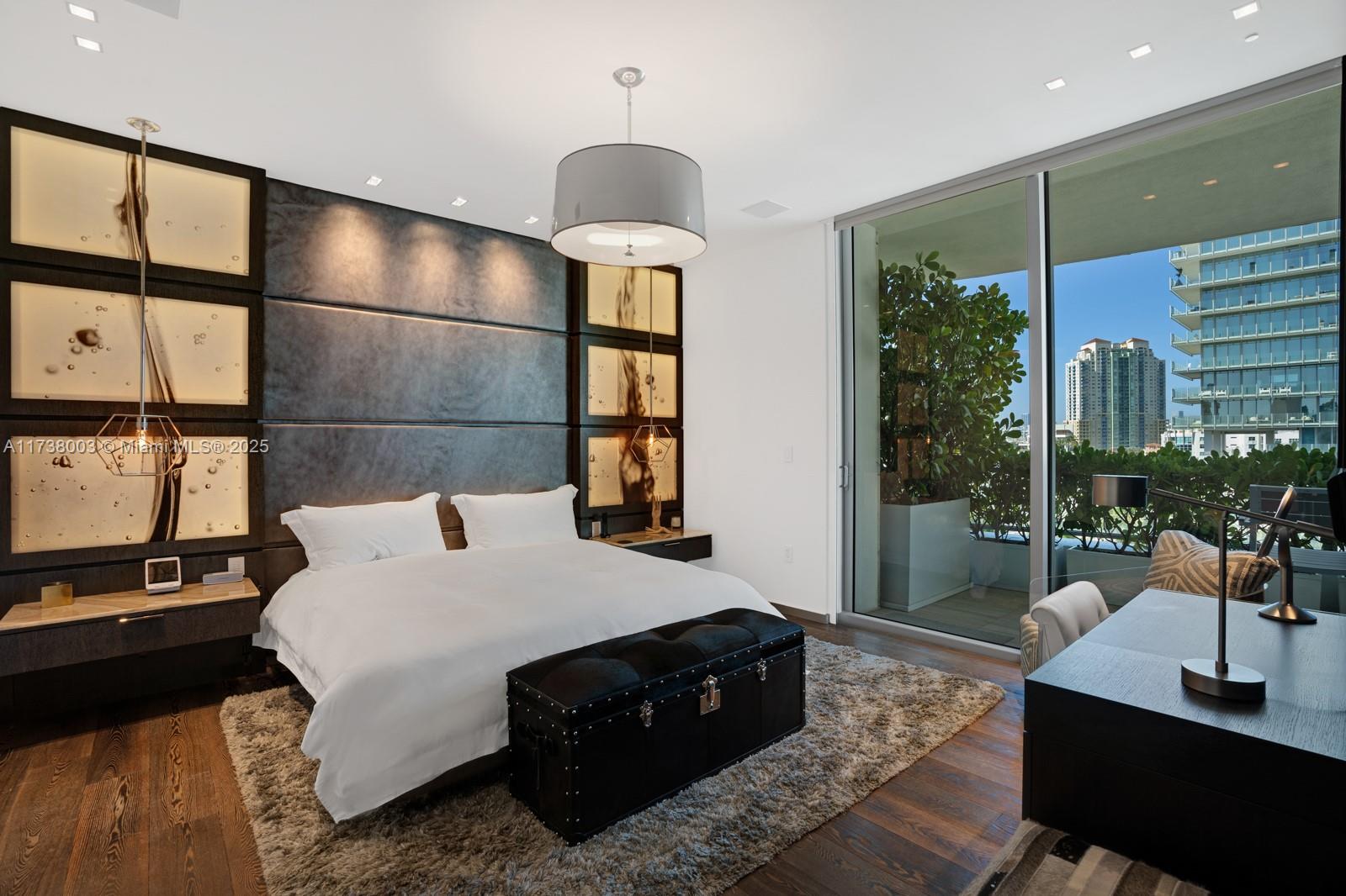 OCEAN HOUSE CONDO - Residential