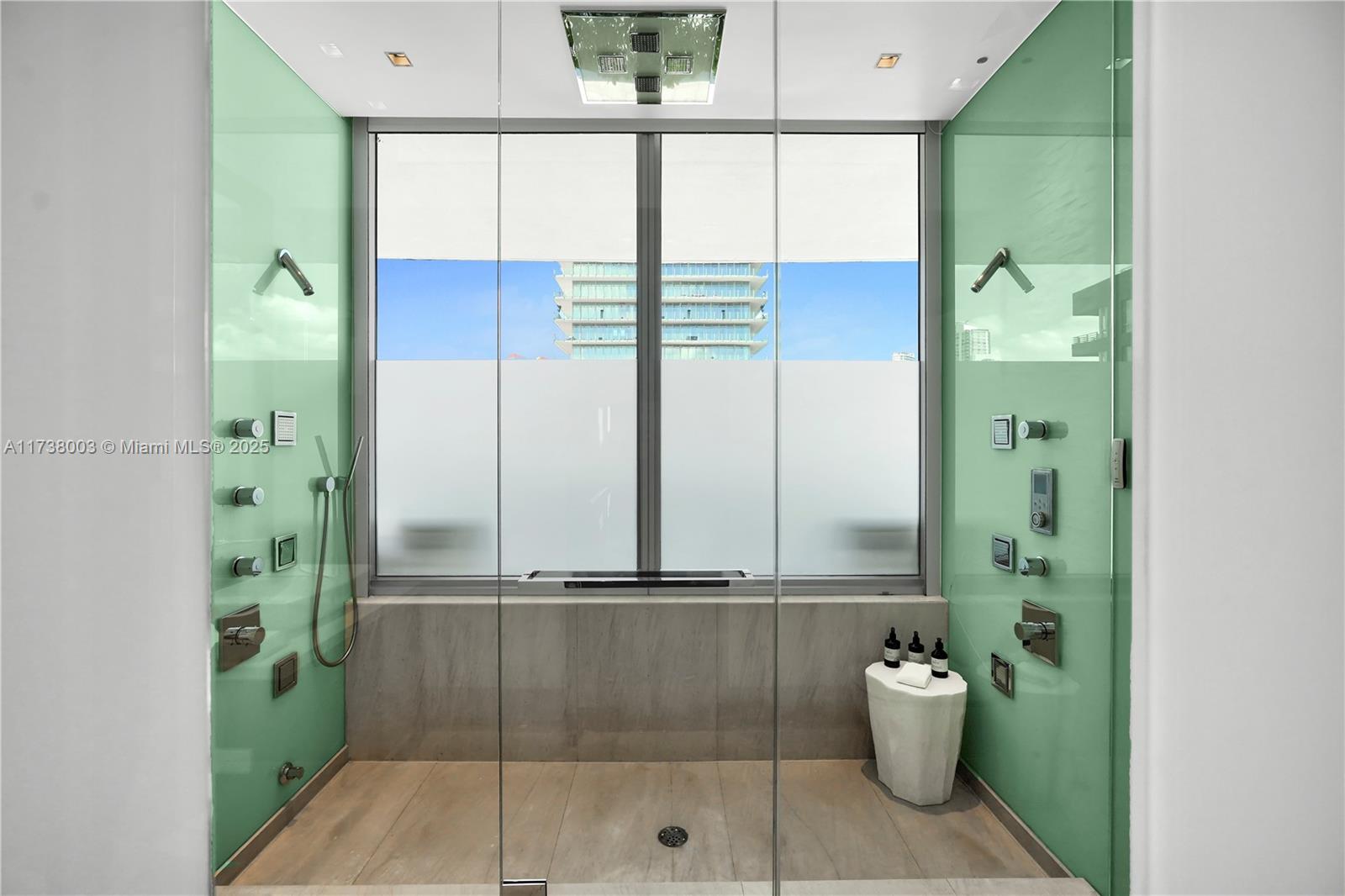 OCEAN HOUSE CONDO - Residential