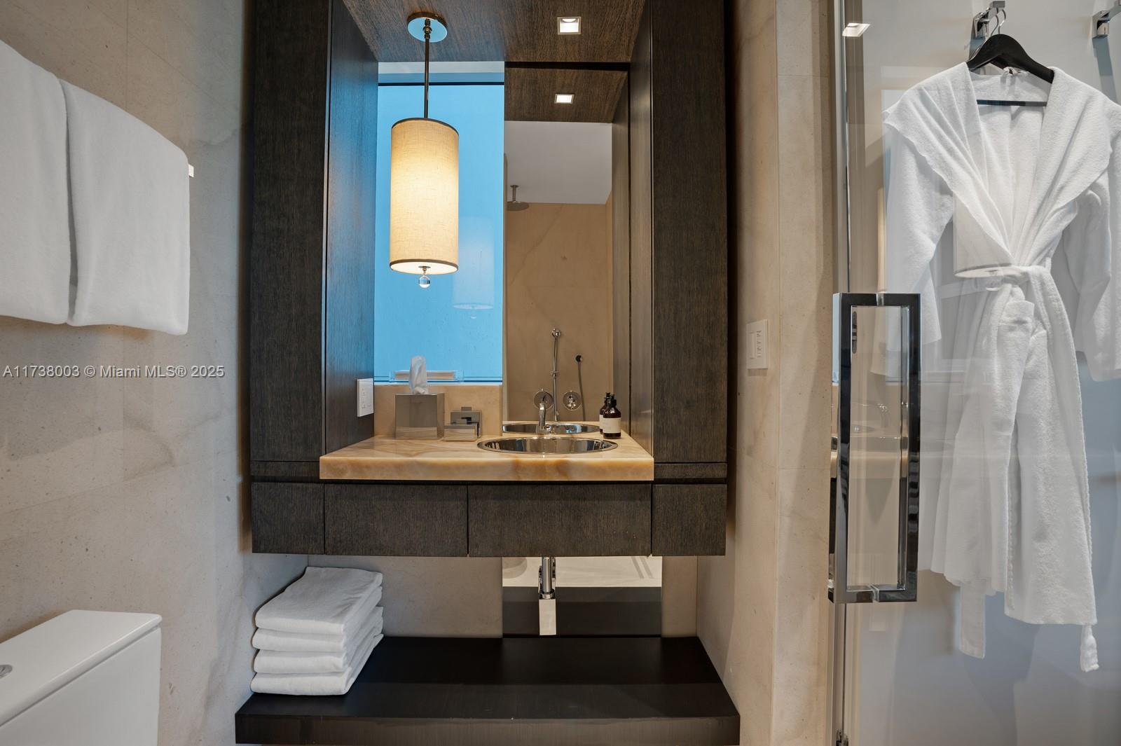 OCEAN HOUSE CONDO - Residential