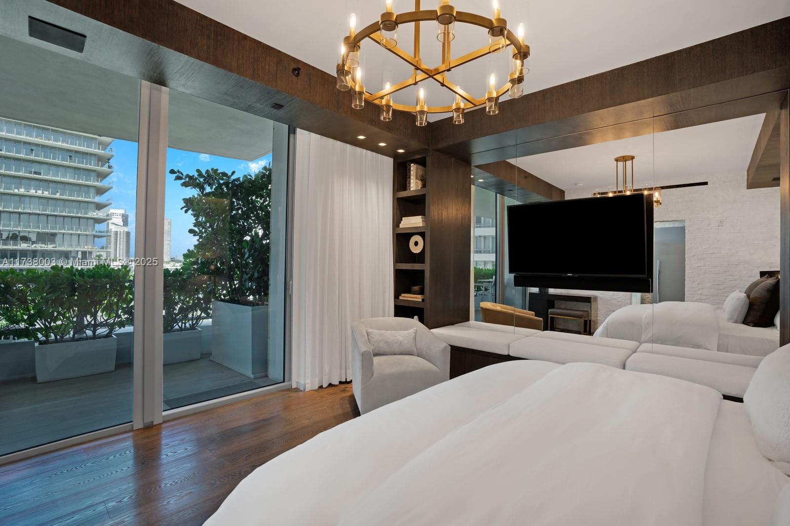 OCEAN HOUSE CONDO - Residential