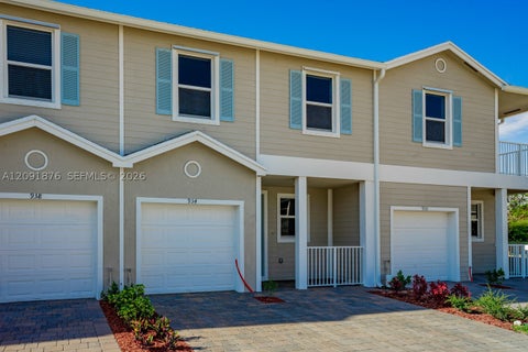 Photo of 934 SE 19th St, Homestead, FL 33034 (MLS # A12091876)