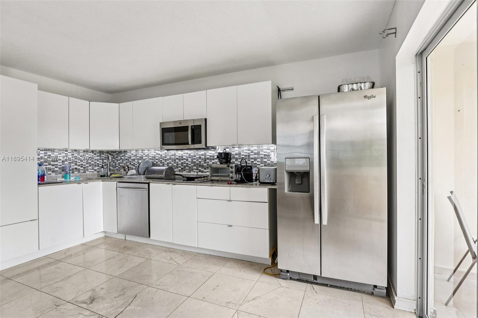 View photos, virtual tours, details... 4011 N Meridian Ave 21