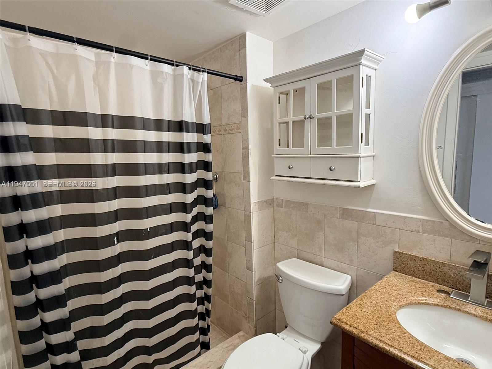 INVERRARY GARDENS CONDO I - Residential Lease