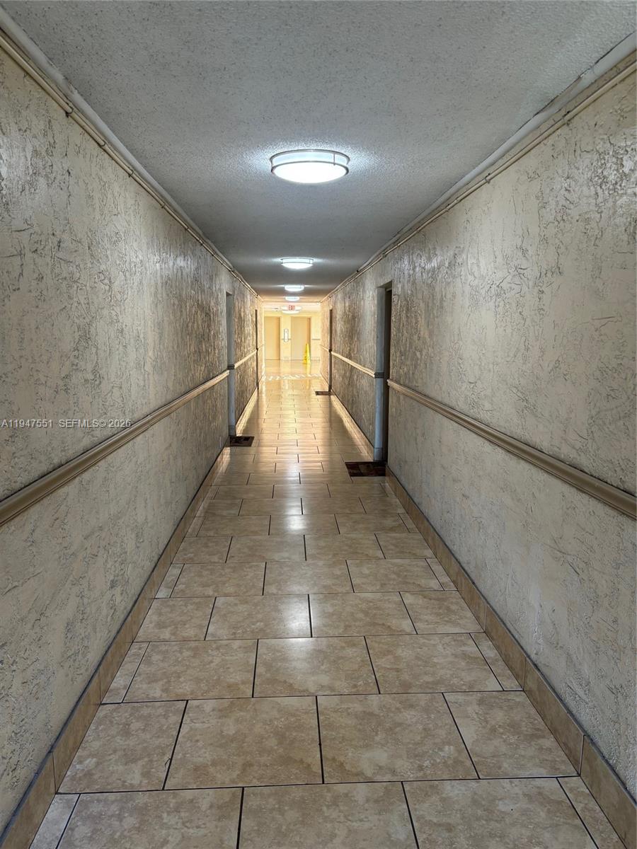 INVERRARY GARDENS CONDO I - Residential Lease