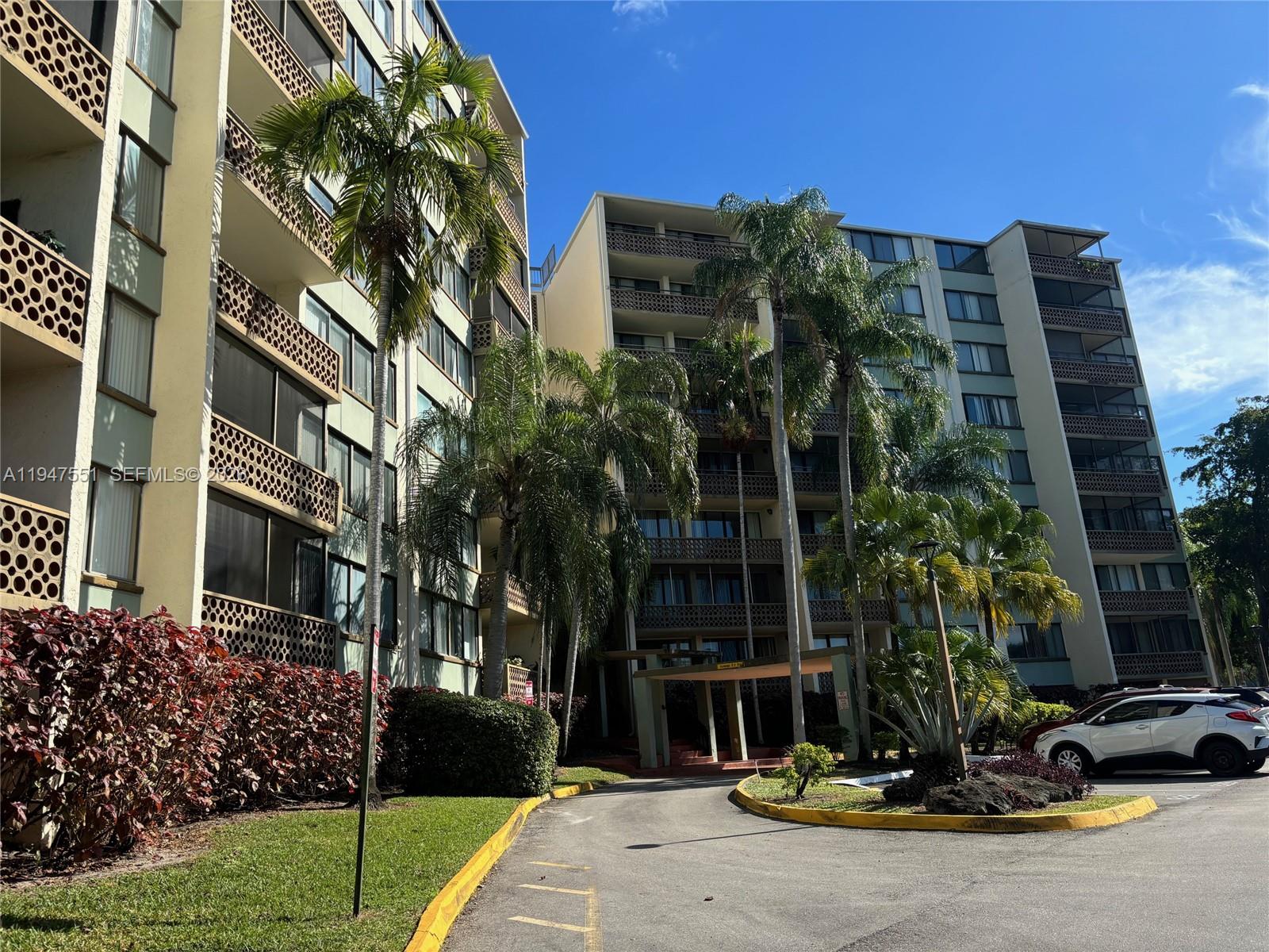 INVERRARY GARDENS CONDO I - Residential Lease
