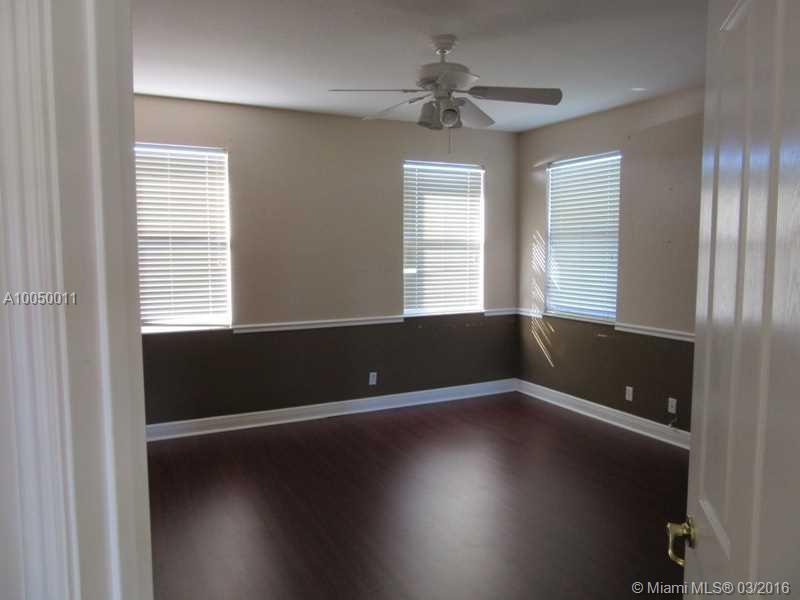 Parkland Isles 164-42 B - Residential Lease