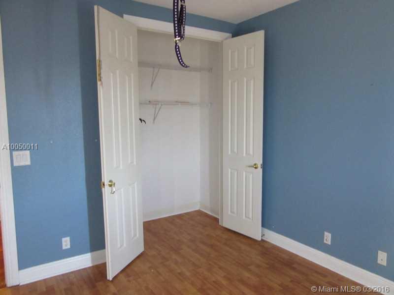 Parkland Isles 164-42 B - Residential Lease