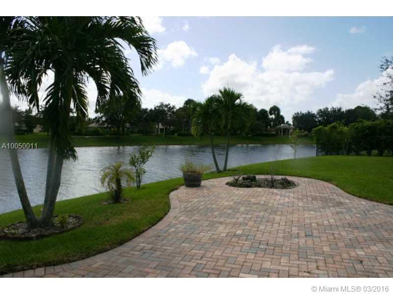 Parkland Isles 164-42 B - Residential Lease