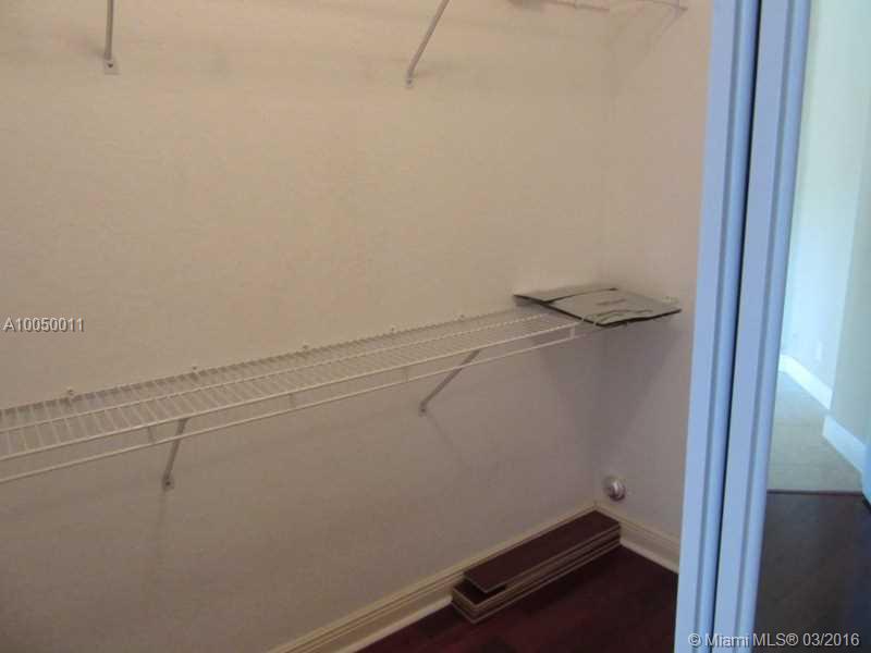 Parkland Isles 164-42 B - Residential Lease