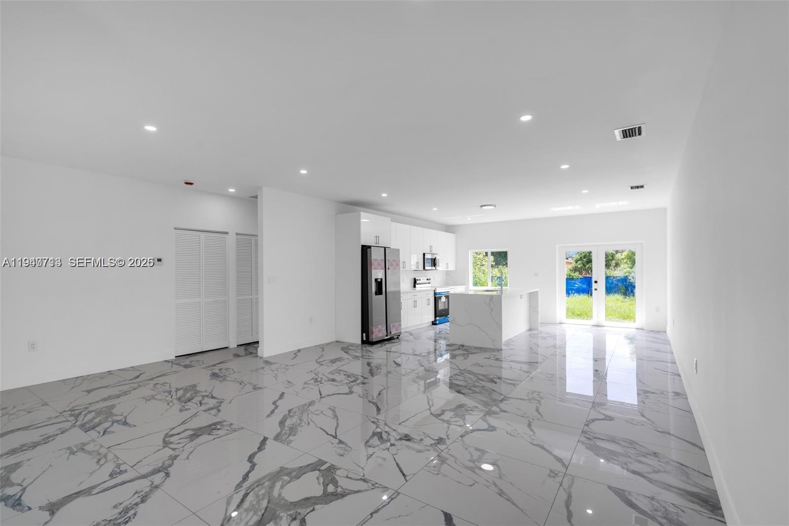 RICHARDS SUB - Residential Lease