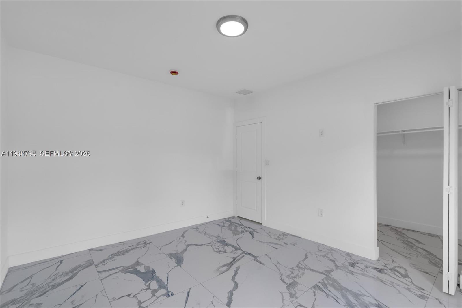 RICHARDS SUB - Residential Lease