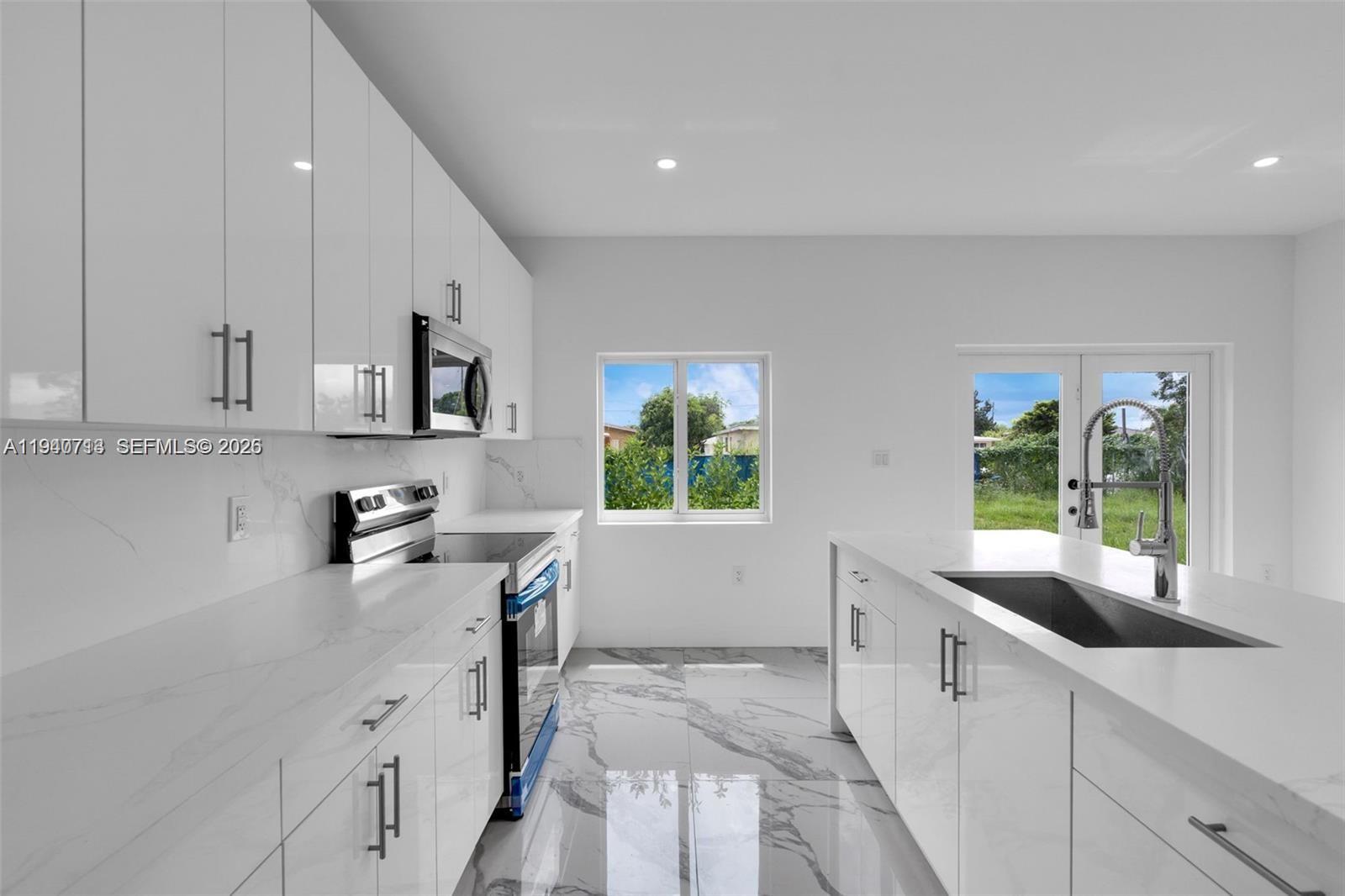 RICHARDS SUB - Residential Lease