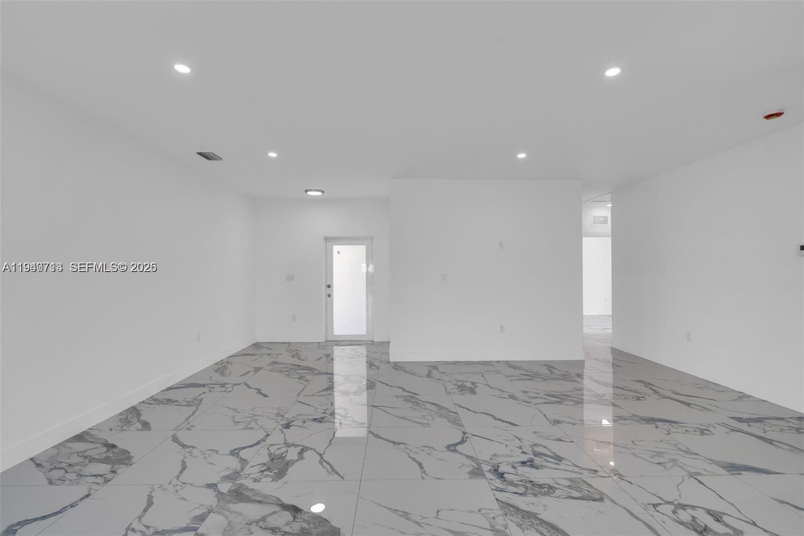 RICHARDS SUB - Residential Lease