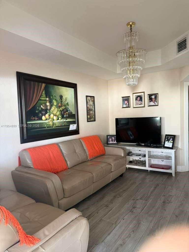 VENETIAN ACRES - Residential